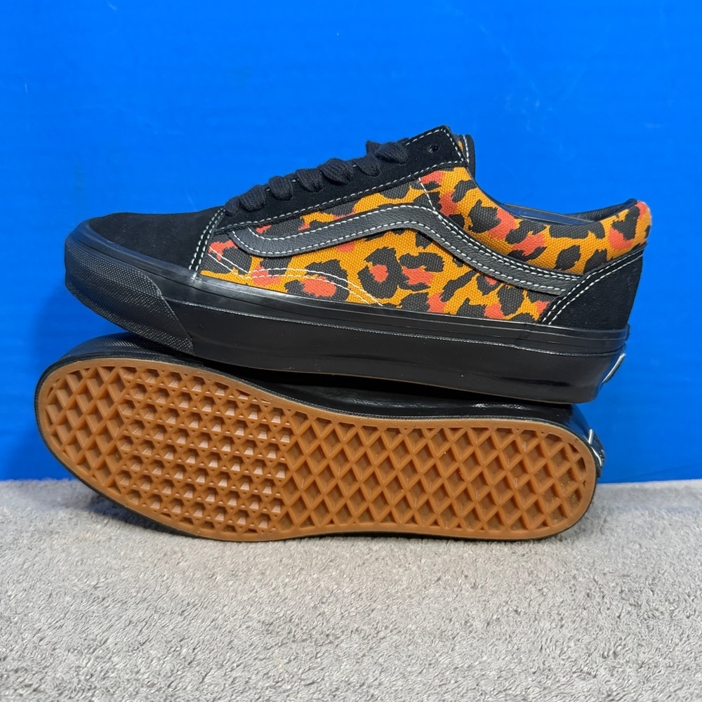 Vans Old Skool 36 LX
Brand new - Picture 2 of 8
